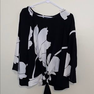 Liz Claiborne Womens 3/4 sleeve top BLACK & WHITE